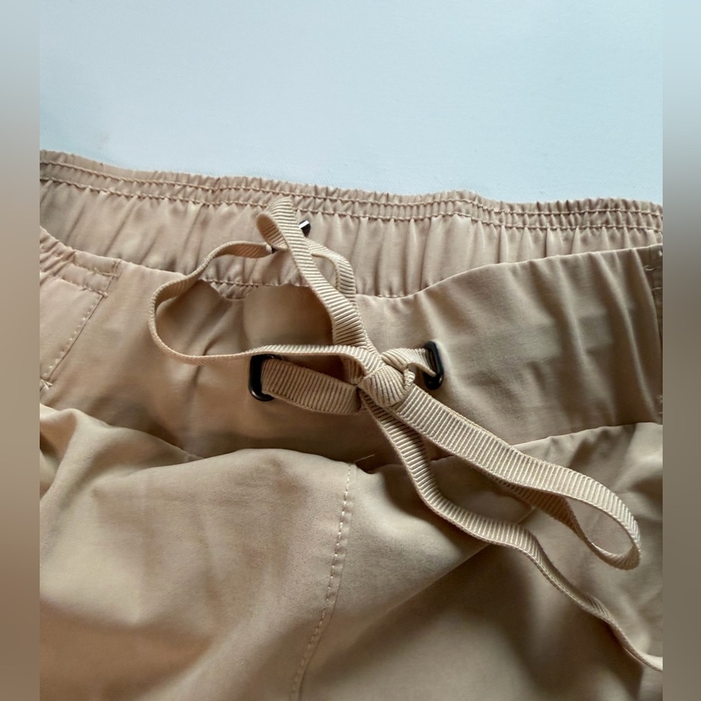 Freely Athleisure Jogger Pants Women’s Medium Tan Lightweight Travel Activewear - Picture 4 of 11